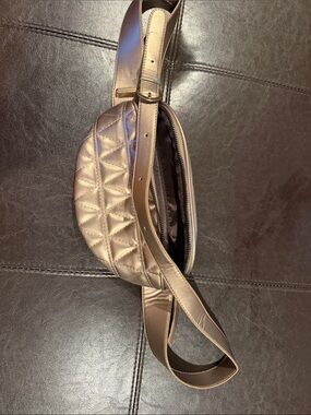 Quilted Metallic Belt Bag - Rose Gold
